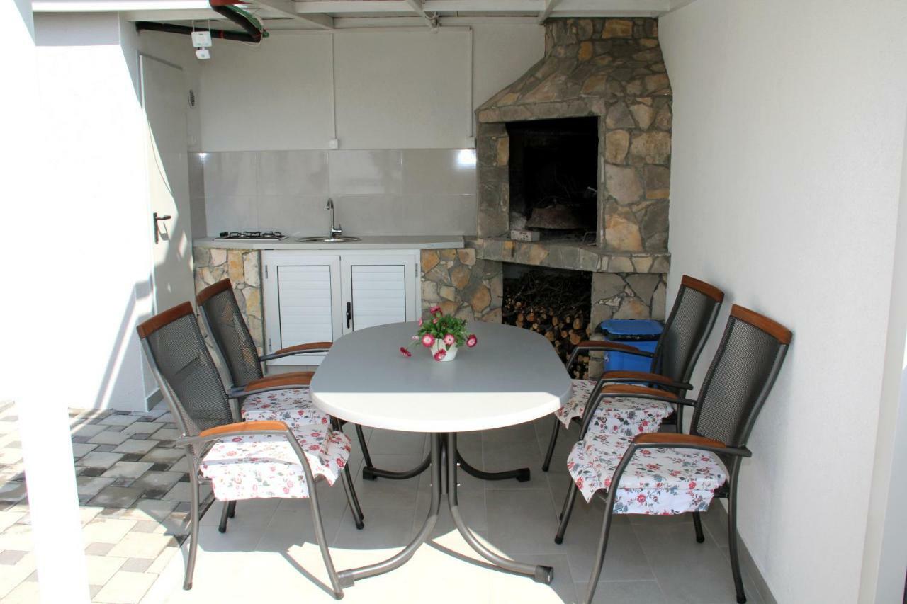 Lari Home Primošten Exteriör bild
