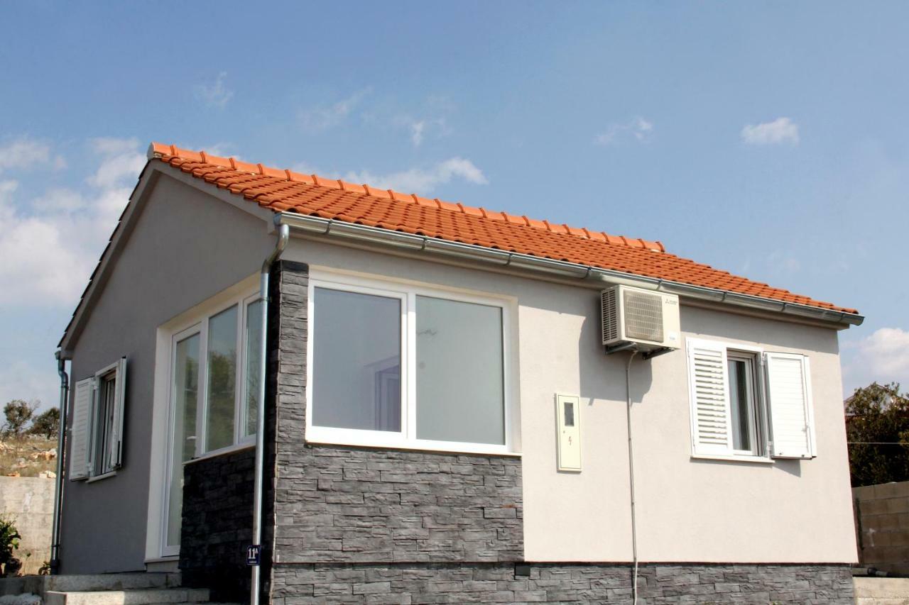 Lari Home Primošten Exteriör bild